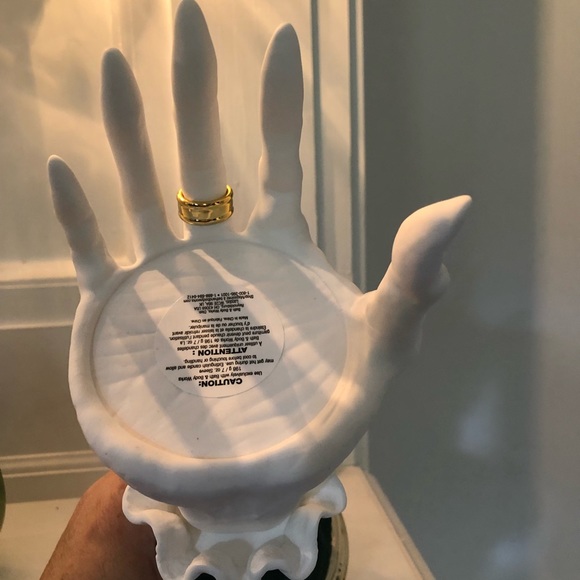 RETIRED BATH & BODYWORKS 2022 WITCHES PEDESTAL SINGLE CANDLEHOLDER - Picture 6 of 8